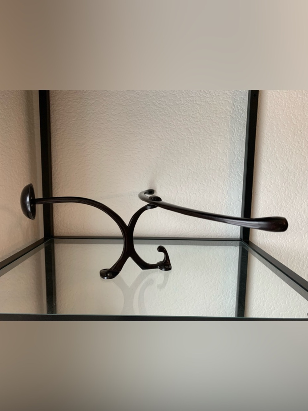 Wall-Mounted Bronze Coat Hanger With Hat Stand - Dark Brown Minimalist Display - Picture 4 of 7